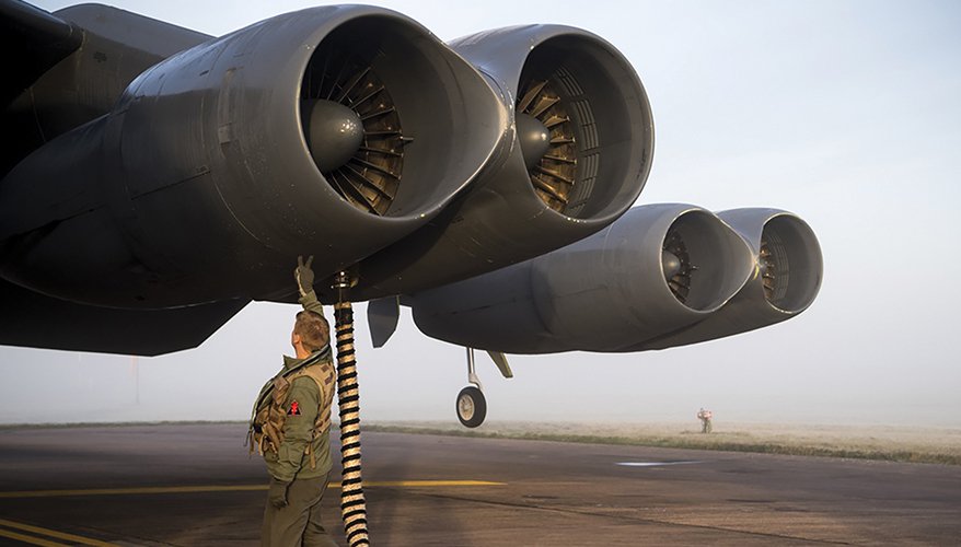 Boeing Gears Up to Replace B-52 Engines