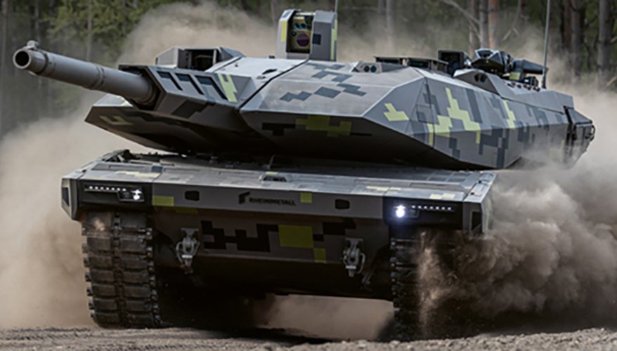 Brand New Tank Armed with 130mm Gun Makes Debut